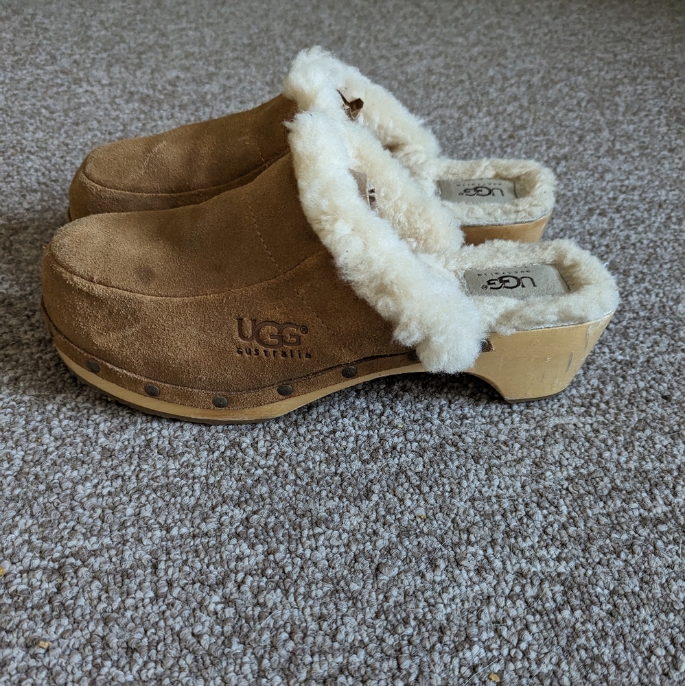 Ugg Kalie Suede Clogs